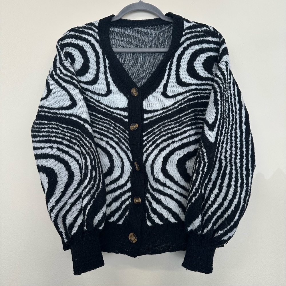 SHEIN Black and White Patterned Women's Sweater | Size L